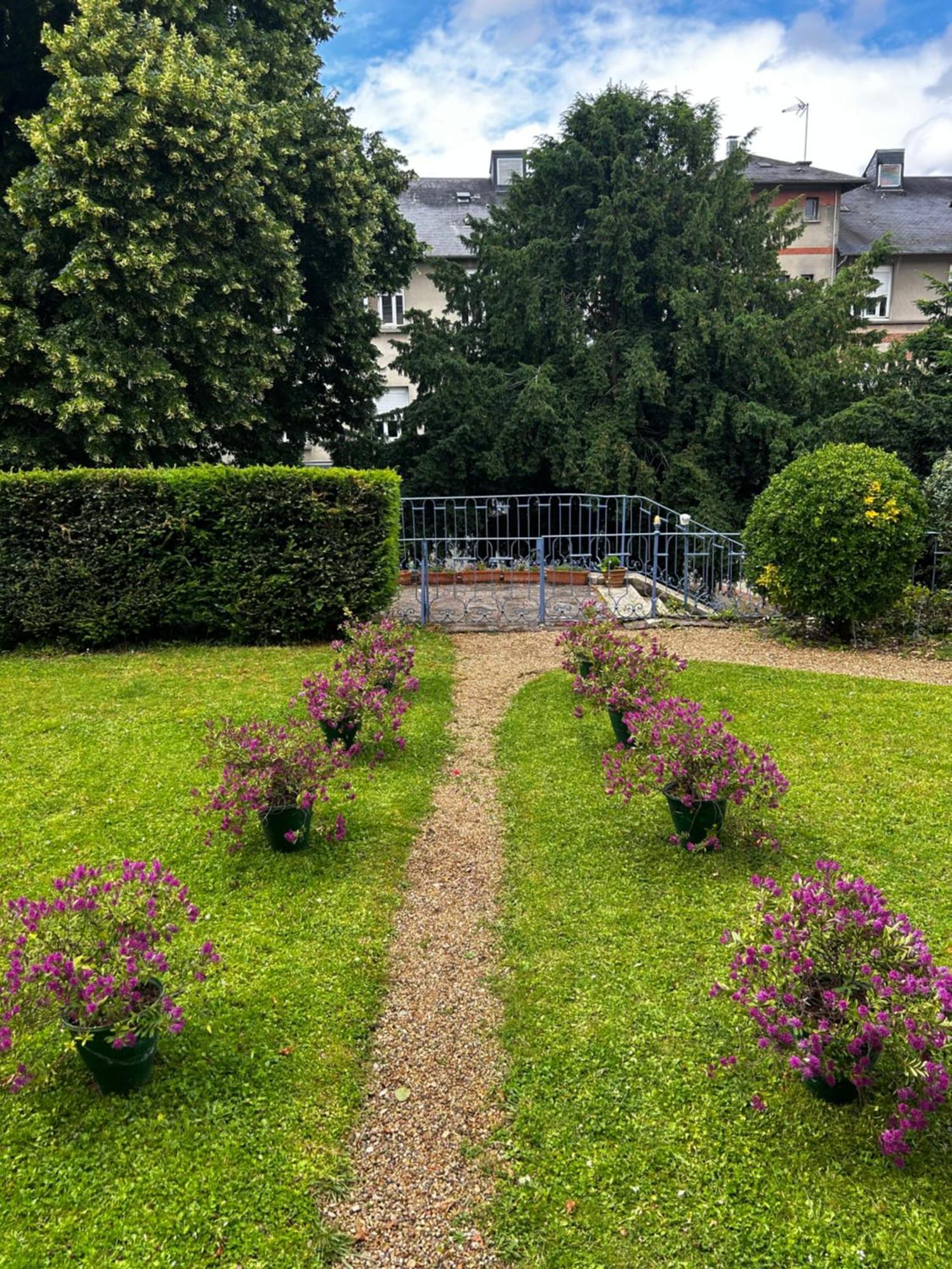 Ferienwohnung Demeure Jousset des Berries Le Mans Exterior foto